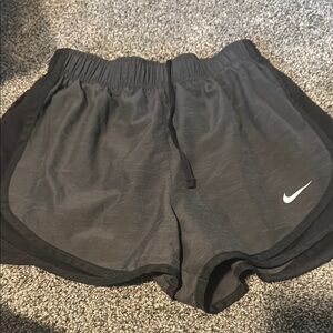 Smalll Nike Women's Black Running Shorts w/ Liner